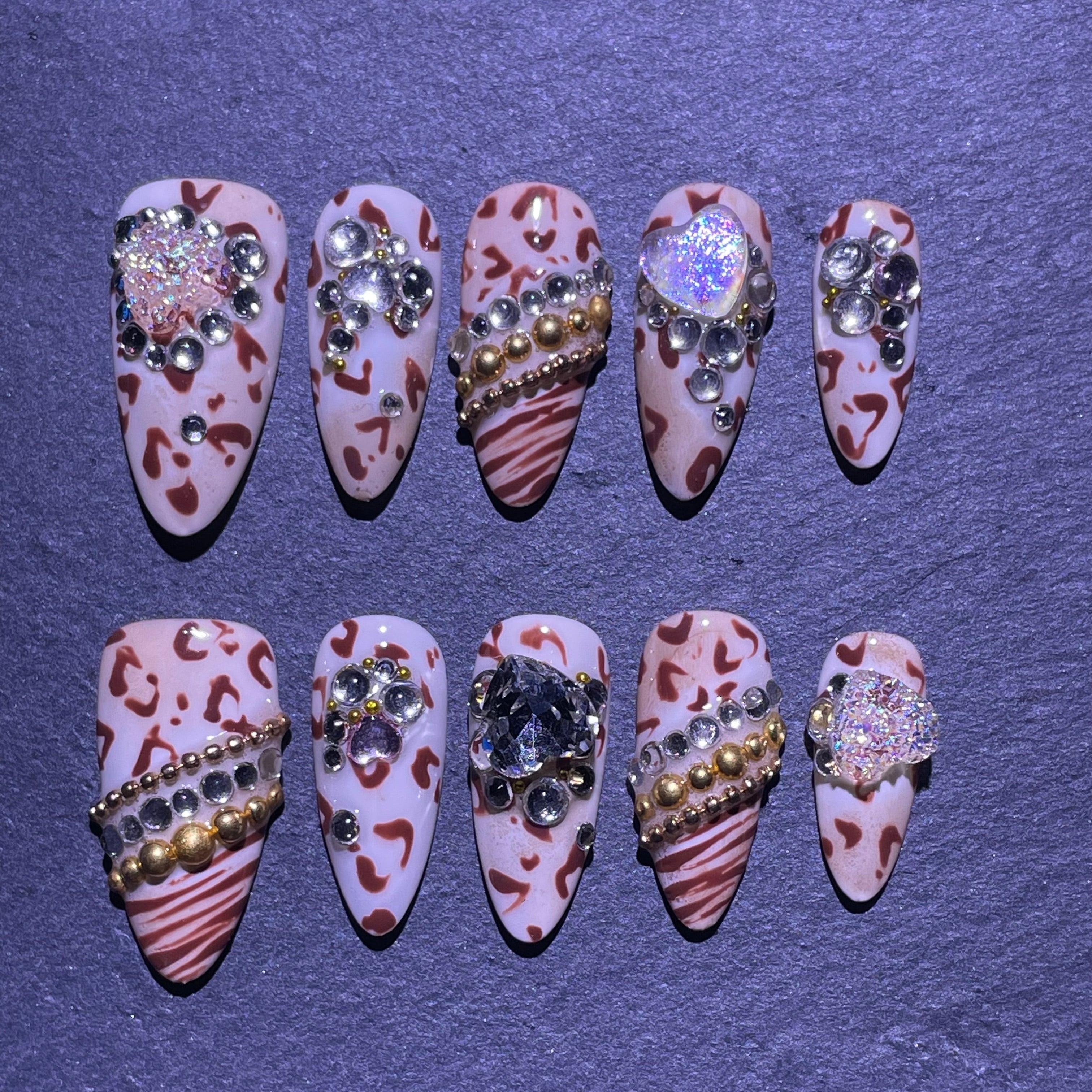 Cheetah Print Medium Almond Press-on Nail Y2K Style Stick-on Nail