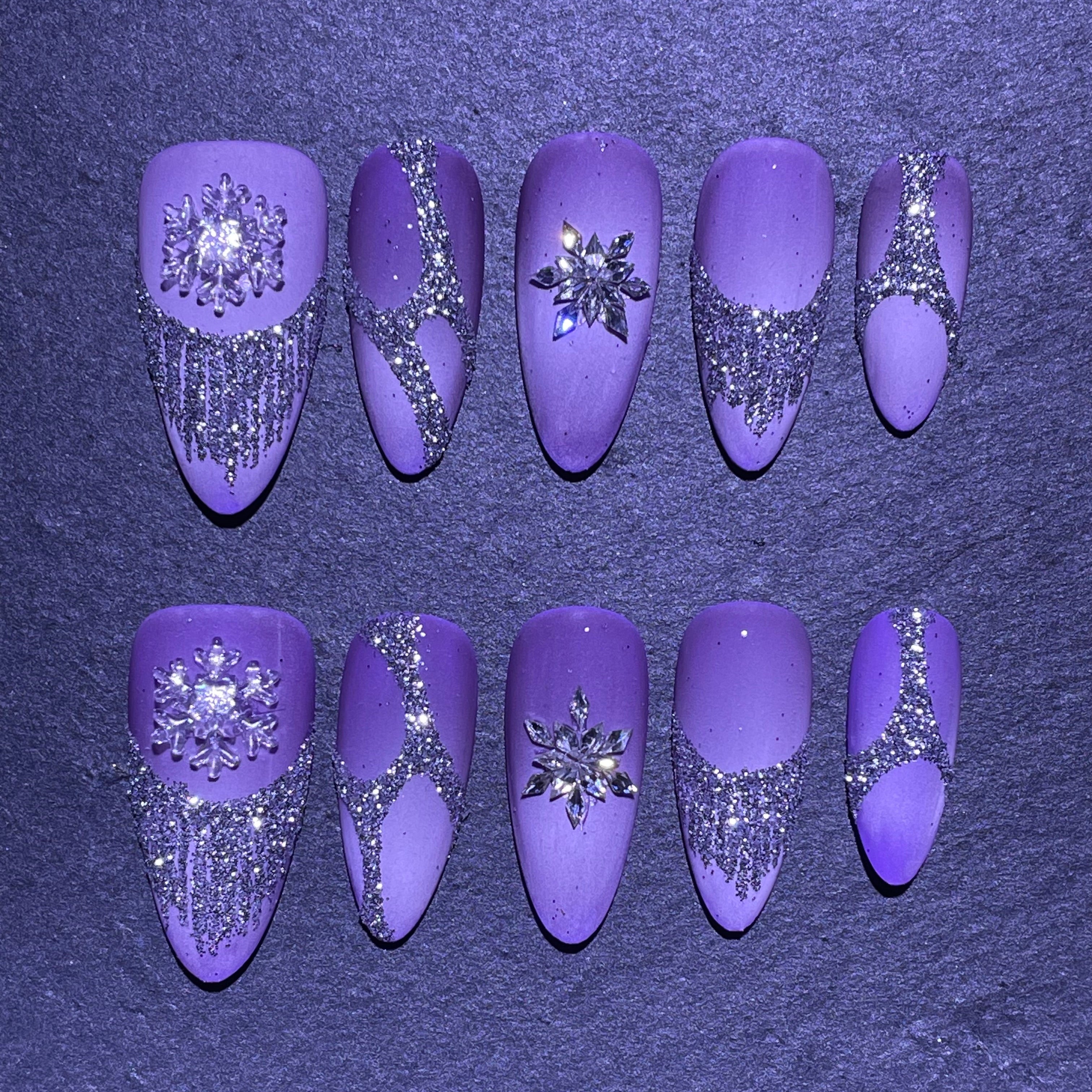 Purple Catseye Snowflake Silver Glitter Medium Almond Press-on Nail
